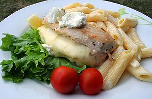 Mozzarella-kanataskud kitsejuustuga