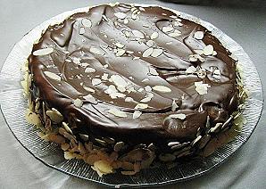 Tumeda šokolaadi tort